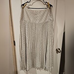 Future Collective Chic Cream And Black Geometric Patterned Maxi Skirt Size M